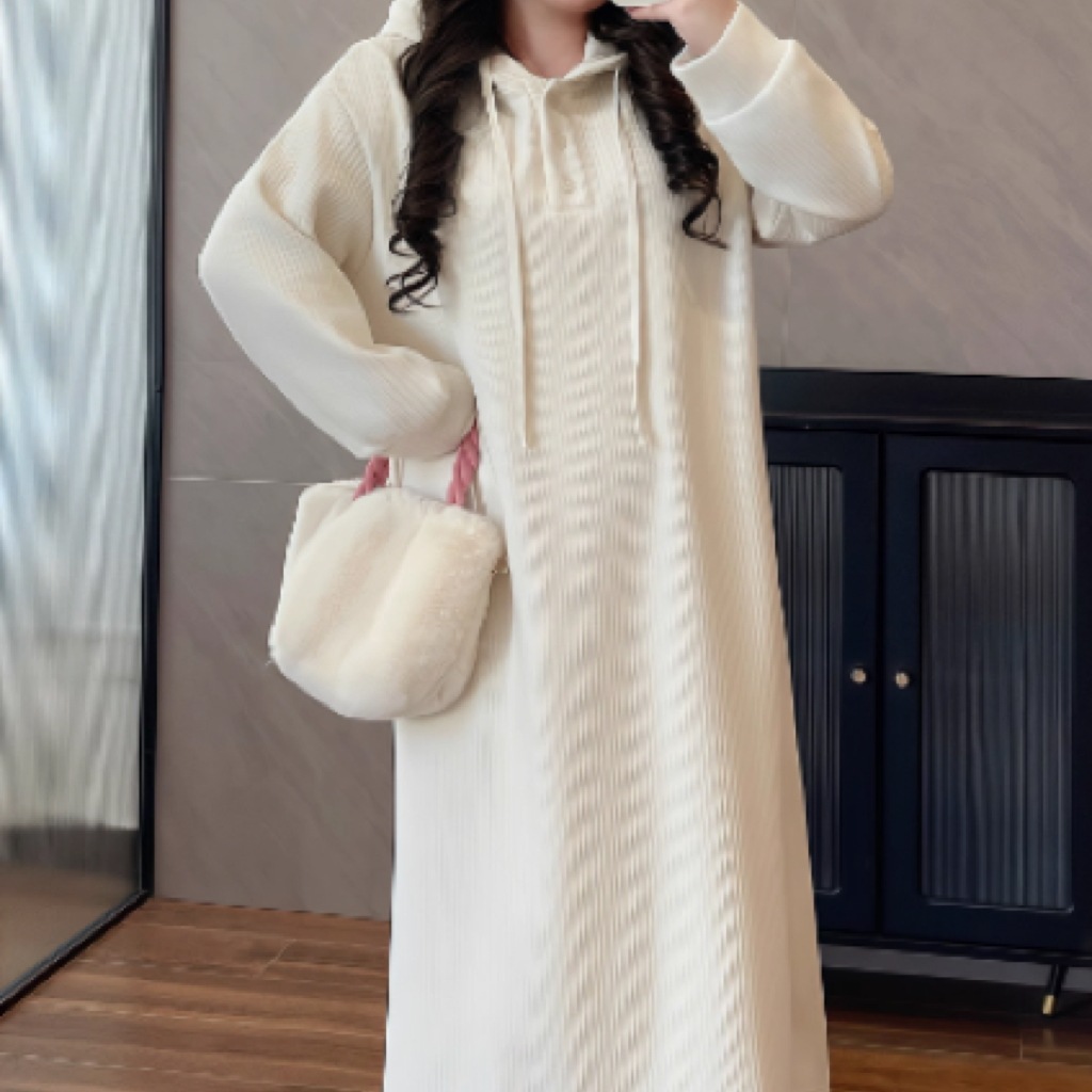 レディース ワンピース プルオーバー ロング マキシ 長袖 フード オーバーサイズ ボタン かわいい 大人可愛い シンプル カジュアル おしゃれ こなれ感 ラフ 個性的 存在感 ラブリー キュート