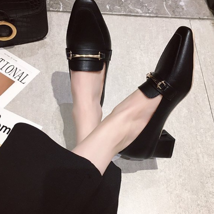 レディース スリッポン 5cm 太ヒール スクエアトゥ 美脚 脚長 かわいい 大人可愛い きれいめ シンプル カジュアル 上品 おしゃれ かっこいい レトロ エレガント ラフ クール モード モダン