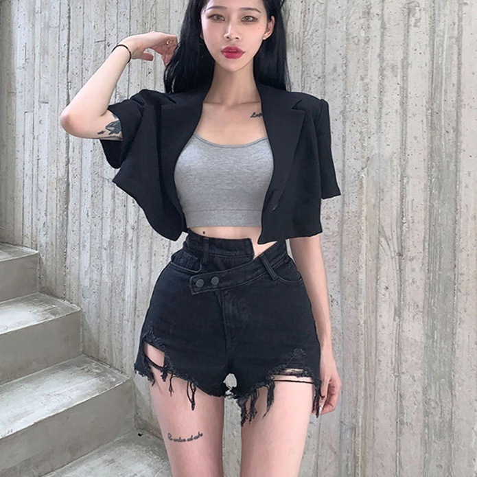 ボトムス パンツ デニムパンツ ショートパンツ ホットパンツ デニム ポケット ダメージ加工 かわいい 大人可愛い きれいめ カジュアル おしゃれ かっこい 大人女子 こなれ感 レトロ ラフ ルーズ