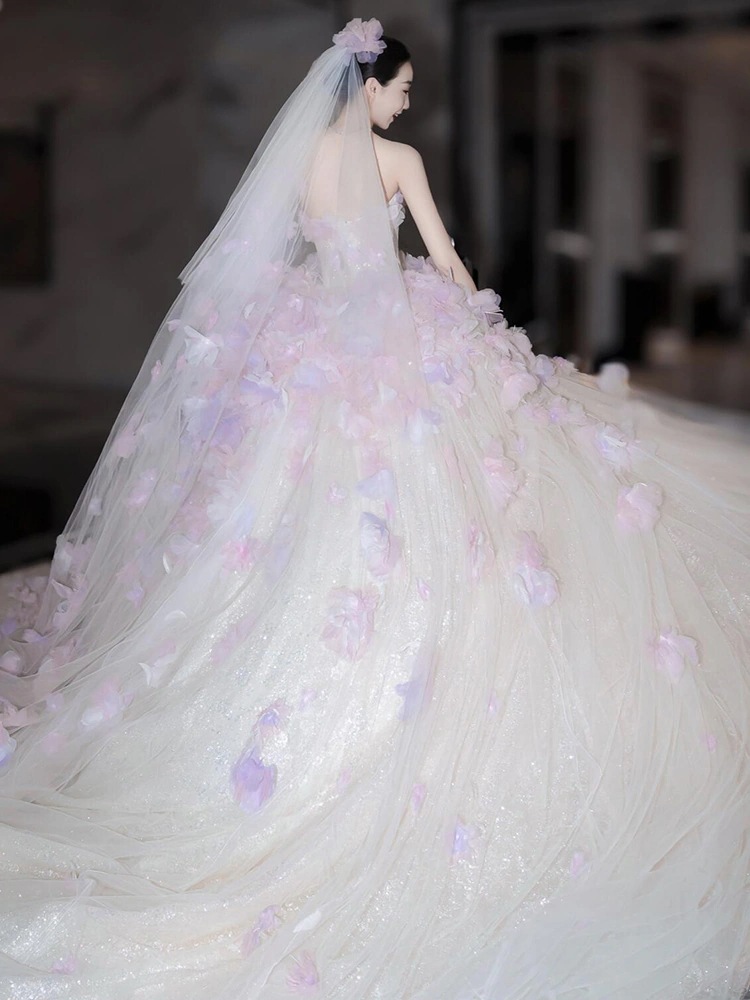 ウェディング 演奏会 卒業式 オフショルダー 綺麗 紫花飾り ウェディングドレス 結婚式 発表会 ドレス ピンク フリル 二次会 パーティー 花嫁 成人式 フォーマル ロングドレス