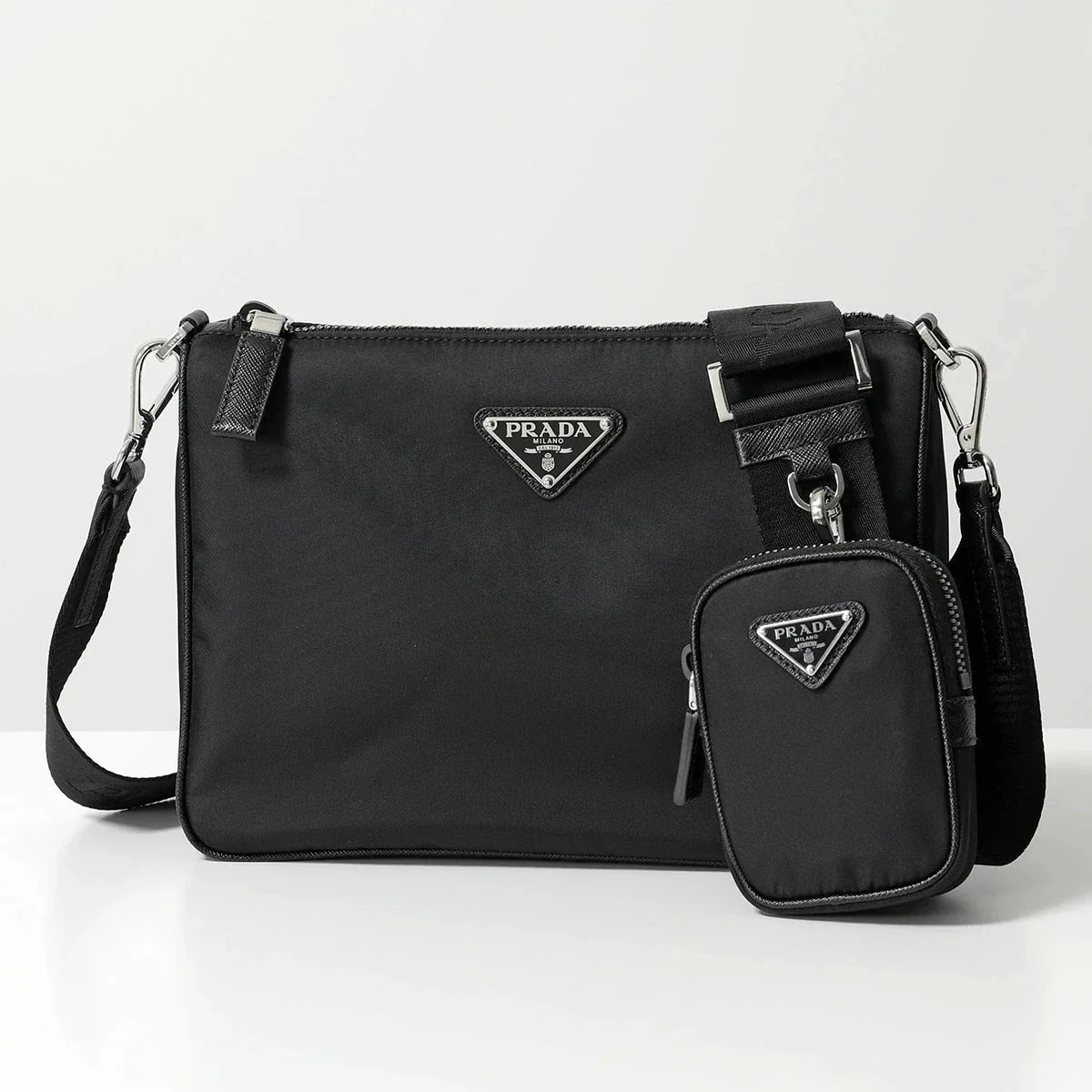 PRADA プラダ ショルダーバッグ 2VH113 2DMH メンズ ナイロン サフィアーノレザー クロスボディバッグ ポーチ付き ロゴプレート 鞄 F0002