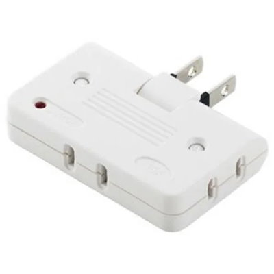 他サイト： バッファロー BSTAPD02WH トリプルタップ 雷サージ防止付き(3個口) ホワイトの商品画像