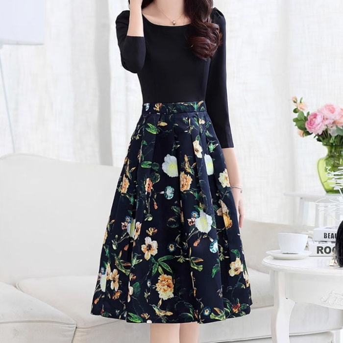 スカート レディース 膝丈 フレア Aライン フェミニン 大人可愛い きれいめ 上品 おしゃれ こなれ感 ラフ ガーリー エレガント 主役級 存在感 都会的 ベーシック ナチュラル 花柄 フラワー