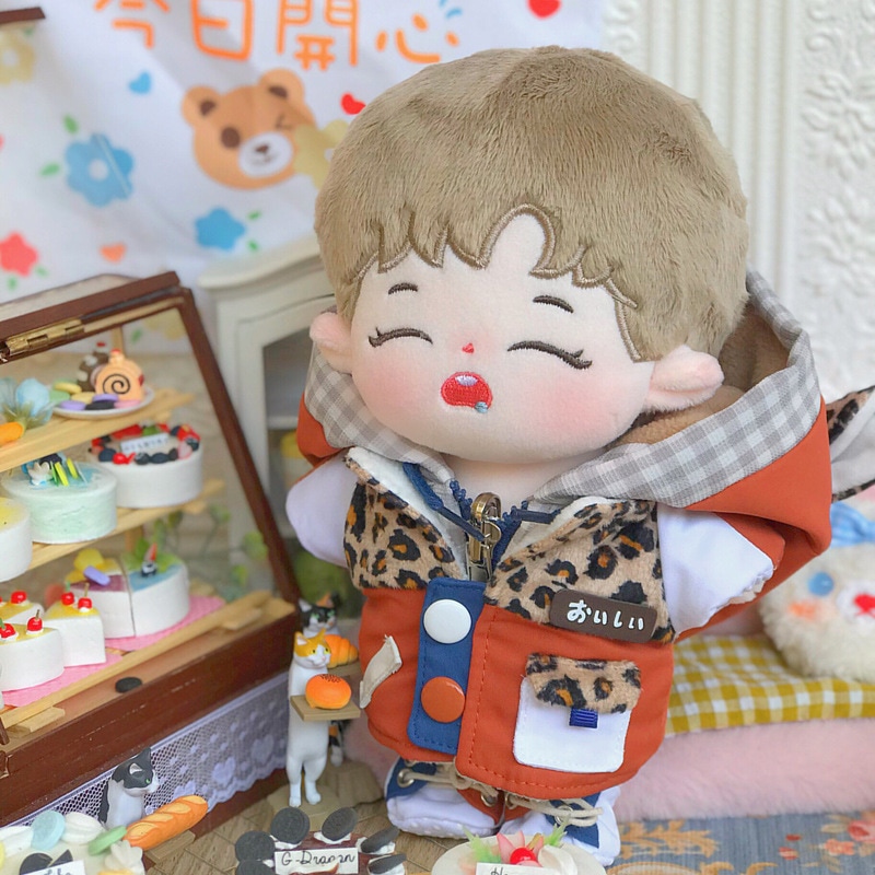 ぬいぐるみ 20cm 無属性 本体 着せ替え人形陳立農スター綿人形ネット人気者形着せ替えぬいぐるみぬいぐるみ出生カード付き