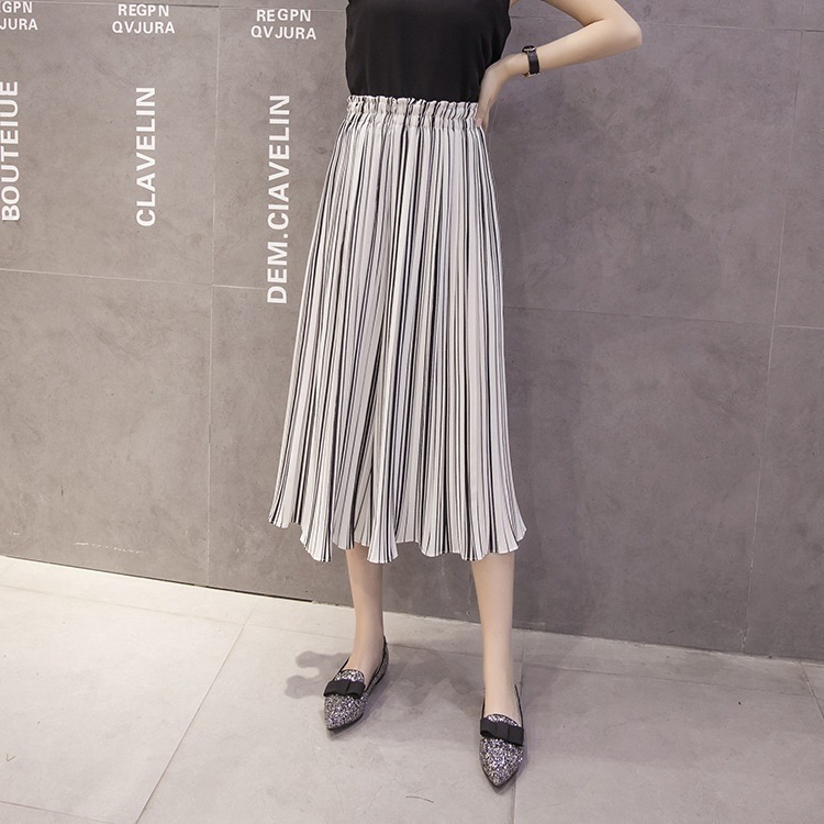 3120.フリル風でかわいい プリーツワイドレッグパンツ(ホワイト) 100,000円