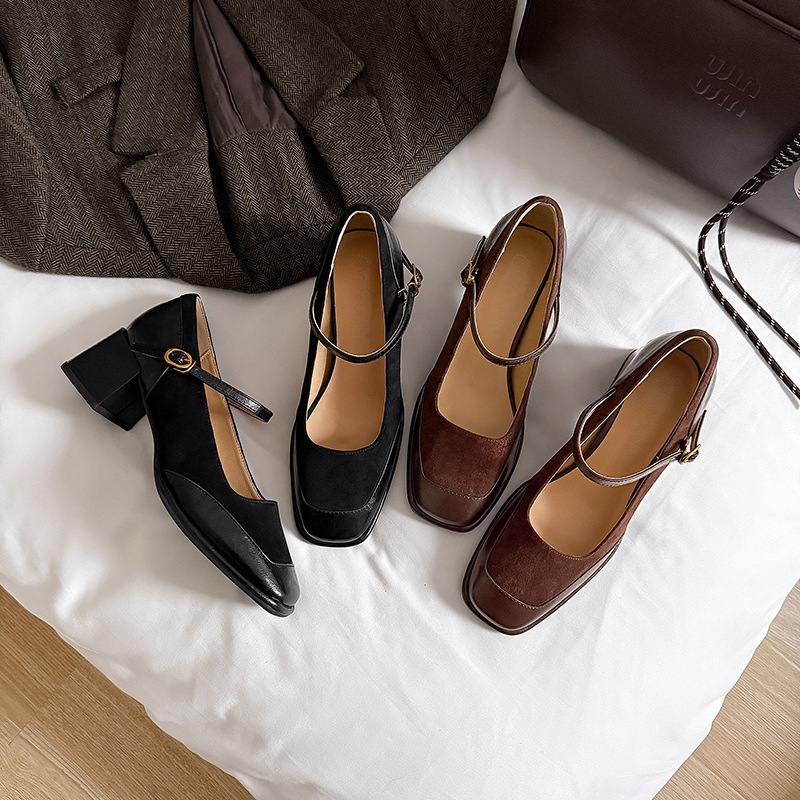 シープスキンバージョンフランスのレトロレザーワンライナーバックルメアリーゼンシューズ女性厚いハイヒールスクエアトゥエラウスプライシングシングルシューズ