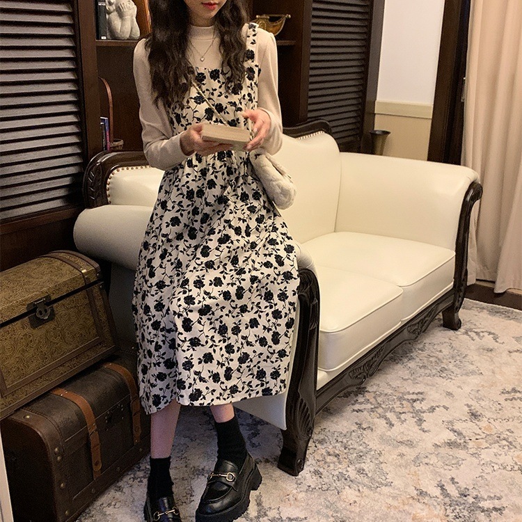 ワンピース キャミワンピース フェイクレイヤード レイヤード風 フレアワンピース ミモレ丈 袖あり 長袖 ハイネック 襟なし スリム Aライン ツーピース 個性的 ベージュ ブラック S M