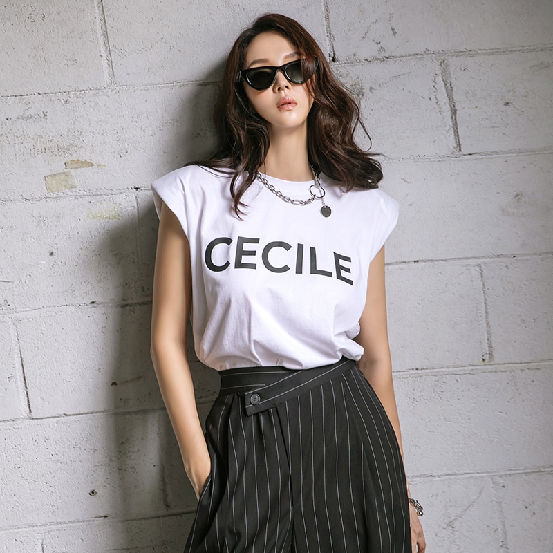 E2506 レタリング スリーブレス パッド トップ