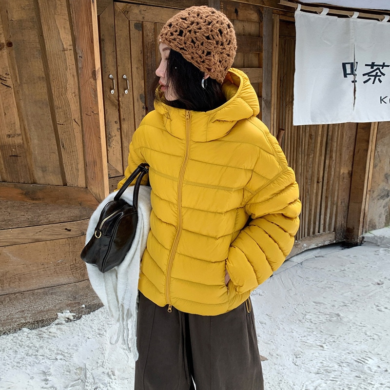 冬に最適な小柄な女性向けに厚手加工された人気の高い女性用ハイロフト ホワイト ダック ダウン フード付きダウン ジャケット