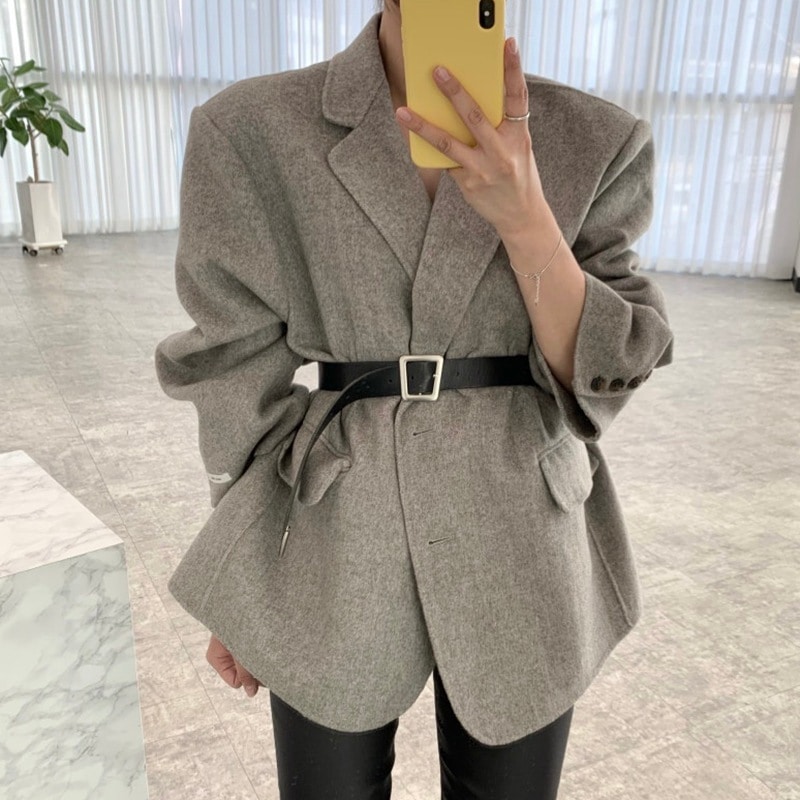 秋　レトロ気品のいいスーツ　二つのボタンある　腰を束ねる長い袖コート　ベルトつき　レディース
