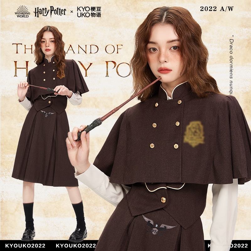 ハリー・ポッターとの提携ブランドカレッジウェア向けのクラシックなスタンドカラーケープショートトップ