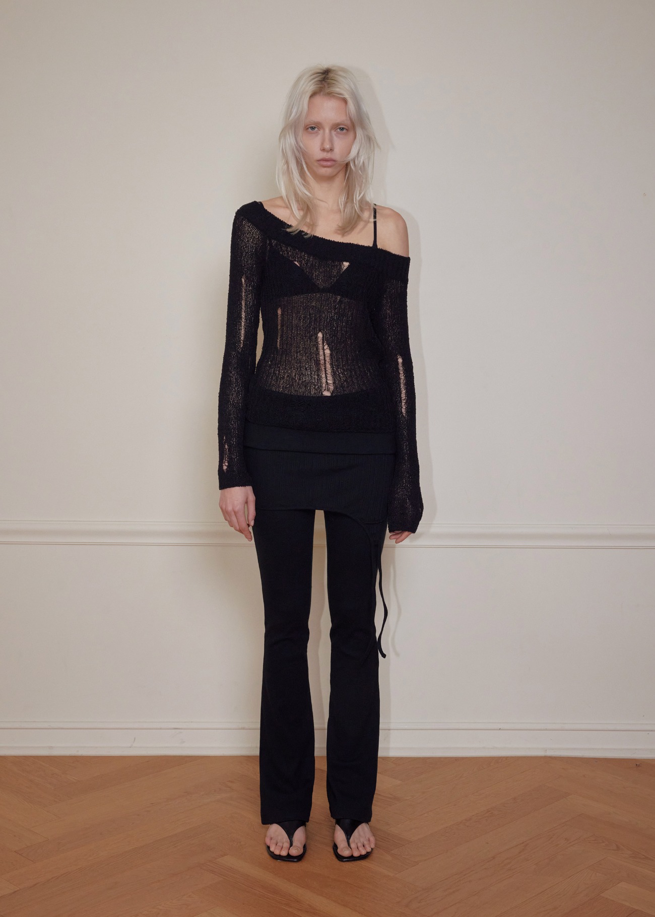 【bohemseo】 [2ND] GRUNGE ONE-SHOULDER KNIT, BLACK 正規品