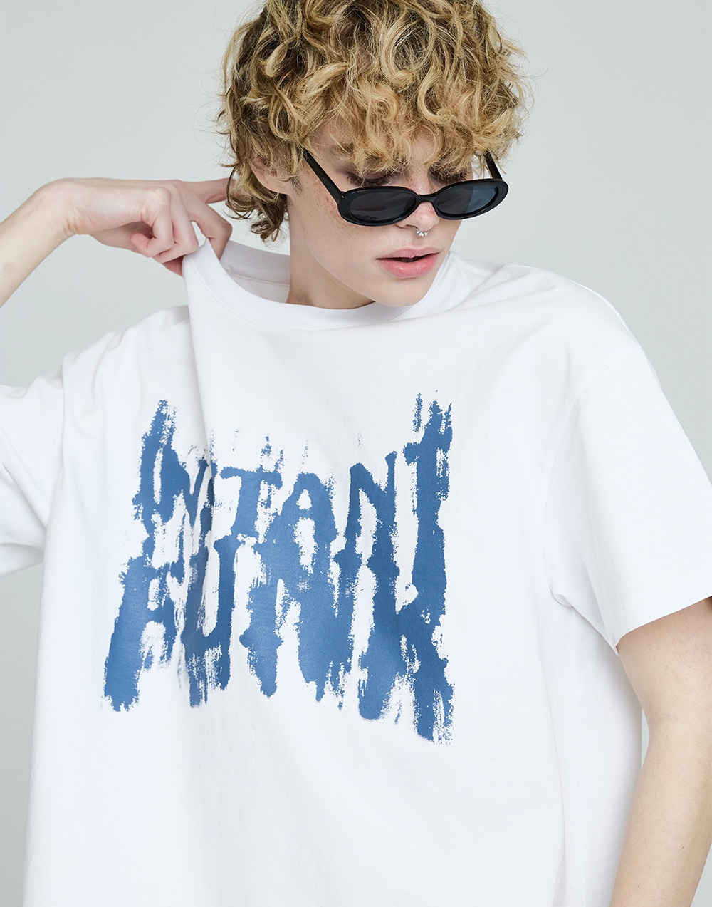 MENS DAMAGE GRAPHIC T-SHIRT - WHITE