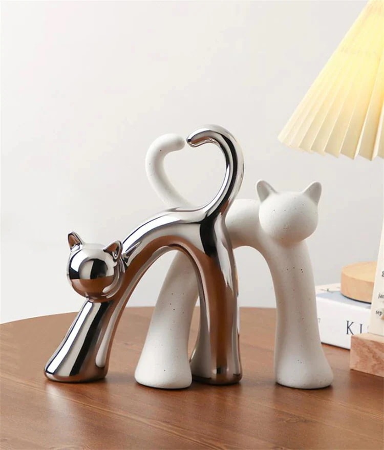 【急速出荷!】スタイル 風クロスブ陶器猫オブジェ リビング＆酒棚用 おしゃれインテリアデコレーション 5,076円