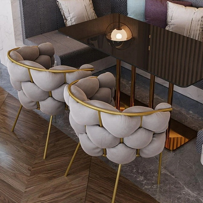 北欧風のラグジュアリーなバブルチェア