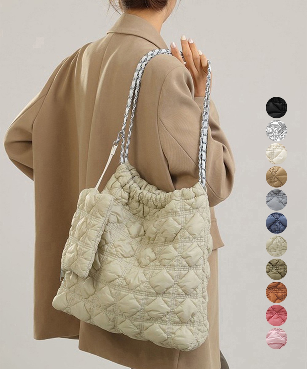 【日本倉庫即納】 キルトチェーンバッグポーチ付トートバッグ レディース 大容量キルティングバッグ ミニポーチ付き カジュアルきれいめ 肩掛けバッグ 上品通学通勤かばん 韓国風