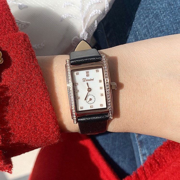 限定モデル腕時計 レディース メンズ レザー 男女兼用 革【金属アレルギー対応】アンティーク ウォッチ 革ベルト バンド 防水 おしゃれ 誕生日 女性 記念日 プレゼント 大人の上質感 時計 軽量 ホ