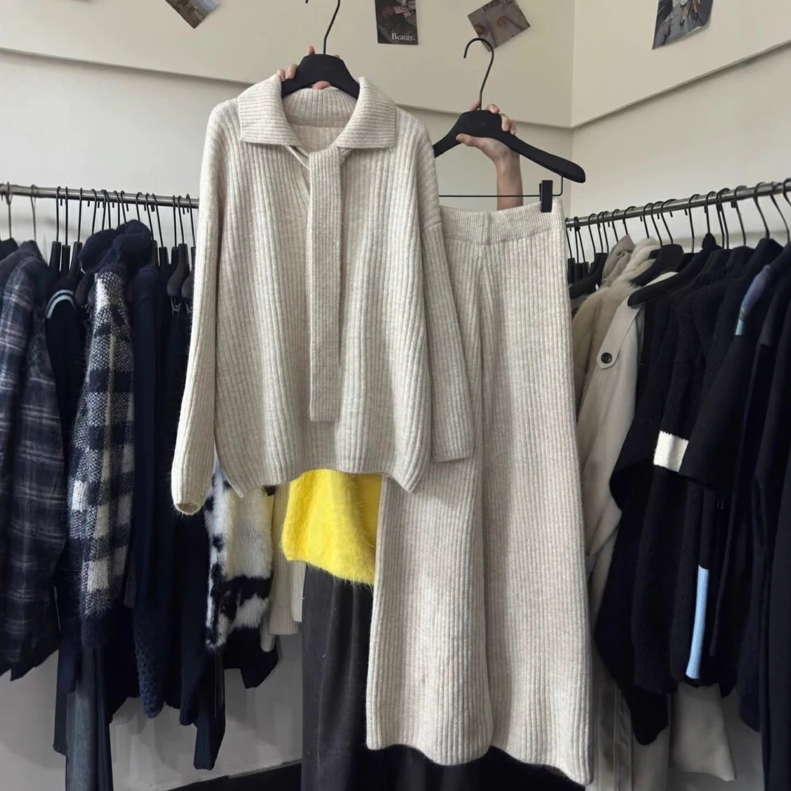 韓国系ムード感アンズカラーセットアップ女2025秋冬新作セーターニットワイドパンツ2点セットセットアップ