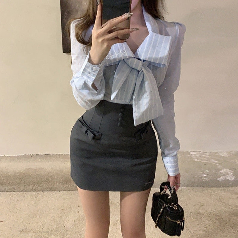 プレッピースタイルのセクシーな女性用セット春と秋：蝶ネクタイ付きストライプシャツハイウエストボディコンスカート（ツーピースセット）