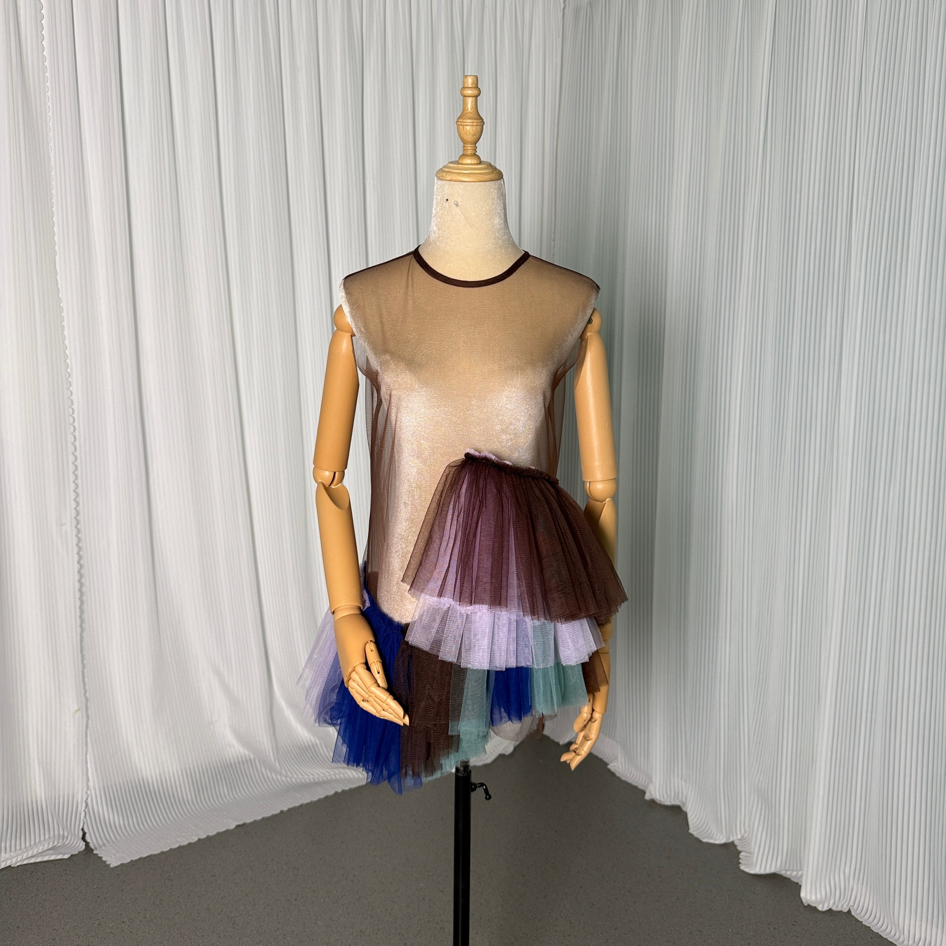 人気上昇！ トップス レインボー ソフトチュール ノースリーブ 色直し 花嫁 前撮り