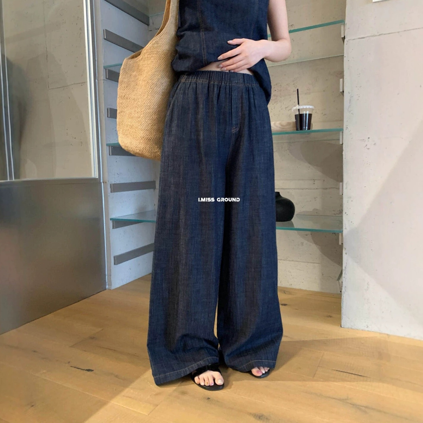 女性用レトロダークブルーカジュアル万能ジーンズ2026夏新作韓国スタイルルーズストレートワイドレッグパンツ