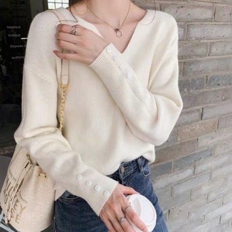 シンプルニット トップス ニット 長袖 ニット かわいい 大人可愛い きれいめ シンプル おしゃれ 大人可愛い こなれ感 キュート 存在感 爽やか ナチュラル 無地 春 秋 冬 10代 20代 30代