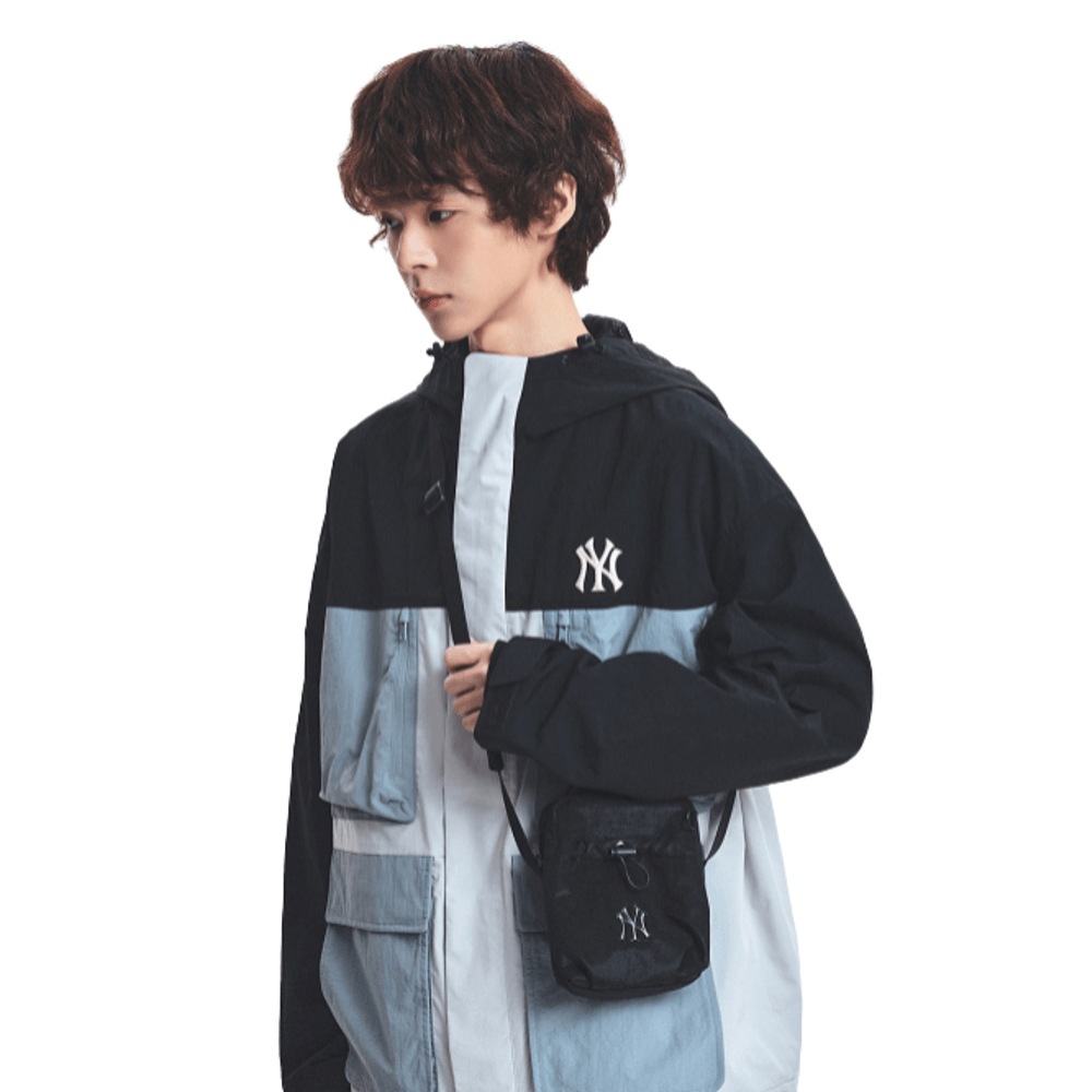 【espa karina着用 】 ベーシックアスレジャーミニクロスバッグ NY(Black)