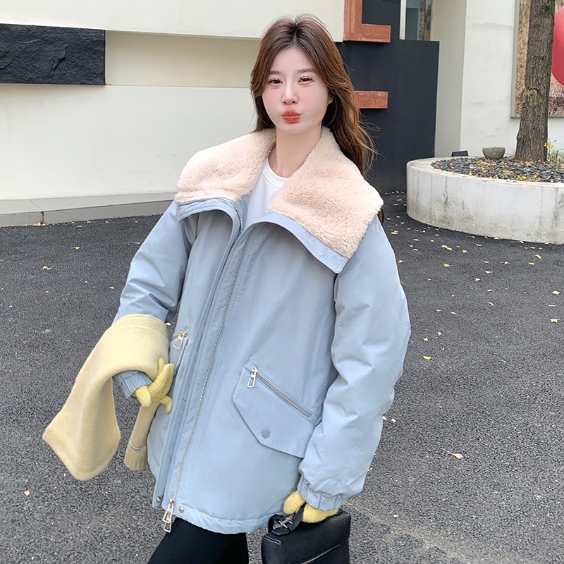 カジュアルな年齢削減パーティーは2024年の新しいファッション韓国スタイルのラムウールラペル90ホワイトダックダウンジャケットを克服します