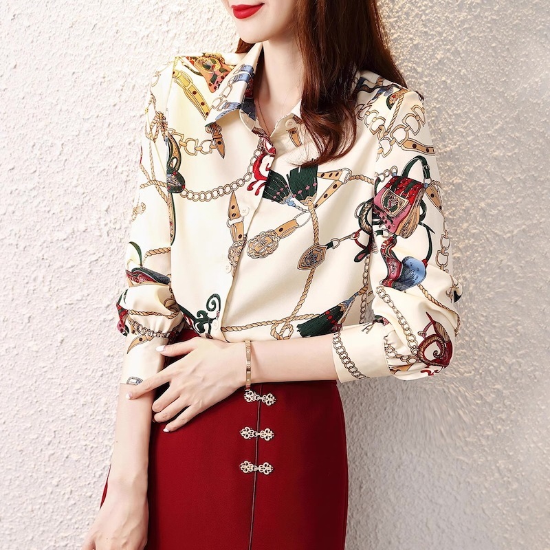 レディース トップス シャツ プリント スカーフ モチーフ セレブ シンプル きれいめ こなれ感 上品 エレガント レトロ 長袖 ベージュ 20代 30代 40代 通勤 通学 オフィス