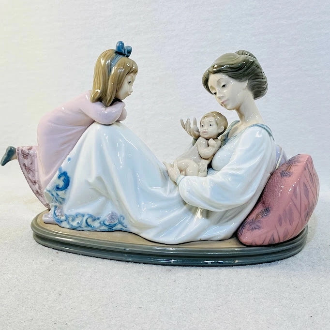 【中古】LLADRO リヤドロ お姉ちゃまですよ No.1606 置物