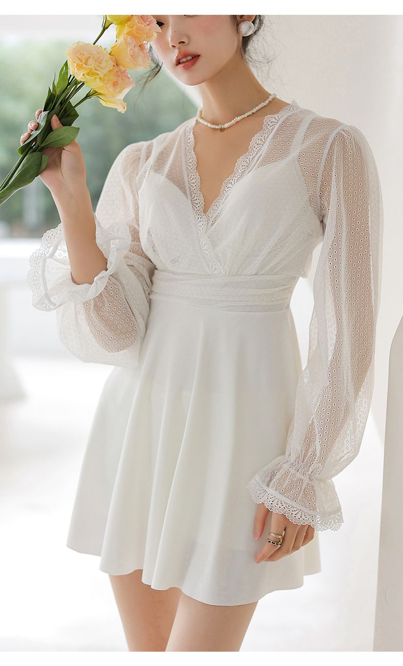 ラッシュガード レディース オールインワン M-6L 水陸両用 水着 ショーツ 可愛い お洒落 海 プール フリル 韓国 ママ 着痩せ 体型カバー UVカット ノースリーブ 4,613円