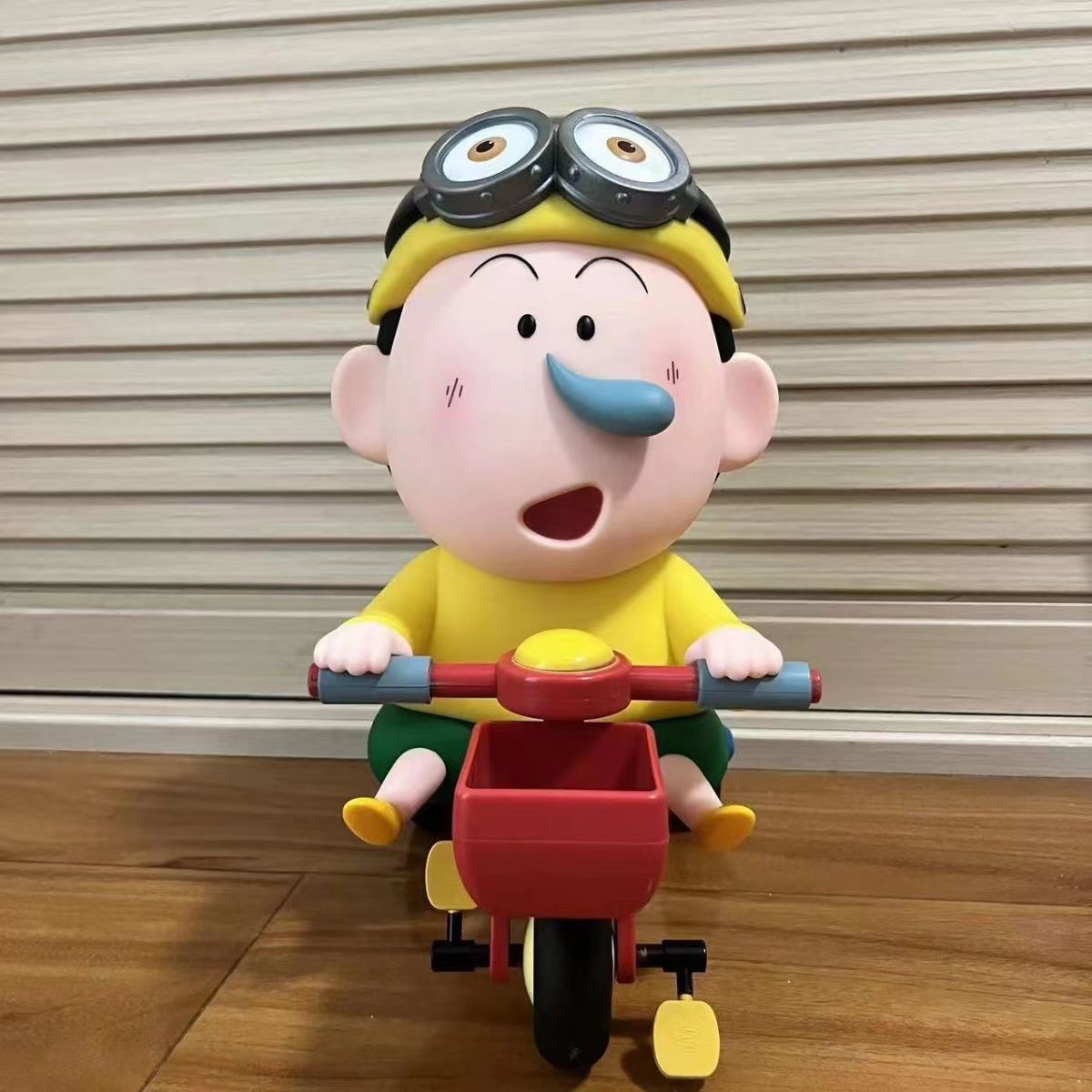 1対1超大型単車阿呆戦車しんちゃん置物クレヨンしんちゃんフィギュア野原しんのすけフィギュア潮遊び