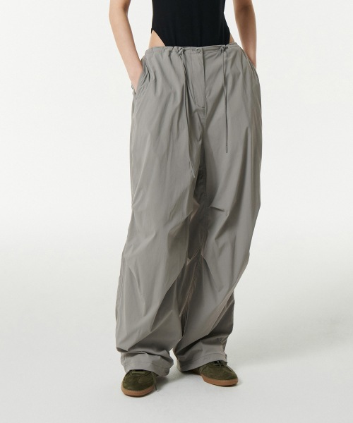 Musinsa Standard Womens Parachute Pants Light Grey