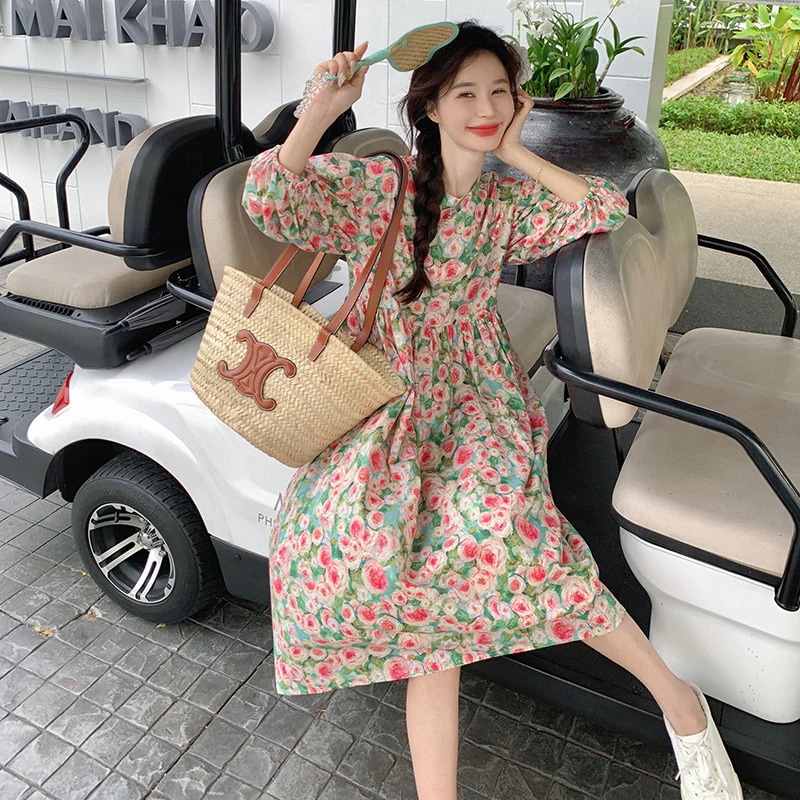 実際のフランスのエレガントな花柄のドレスの女性の春の新しい今年の人気のきれいな優しい風の茶摩耗のドレス