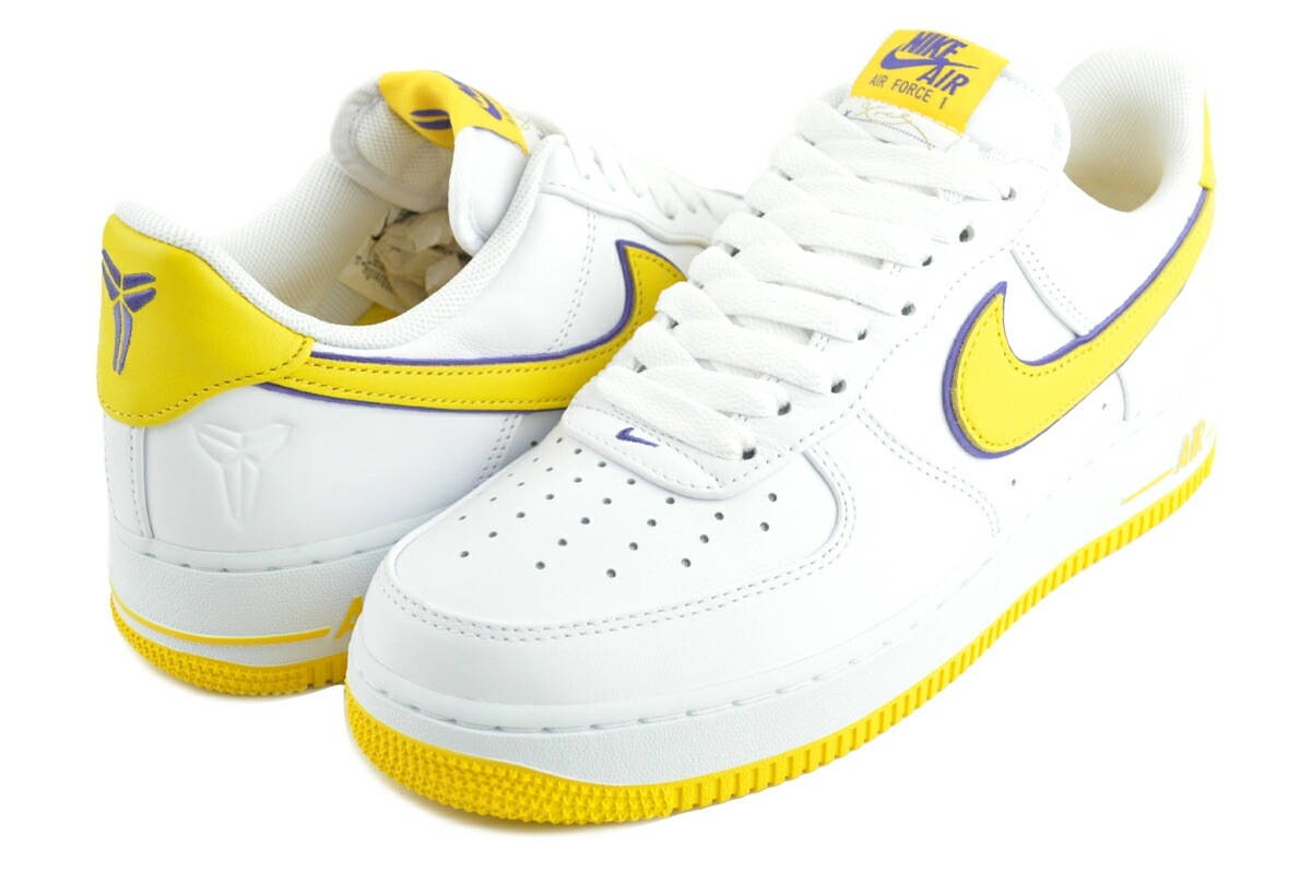 エアフォース 1 ロー レトロ QS コービーブライアント ホワイト バーシティメイズ fz1151-100