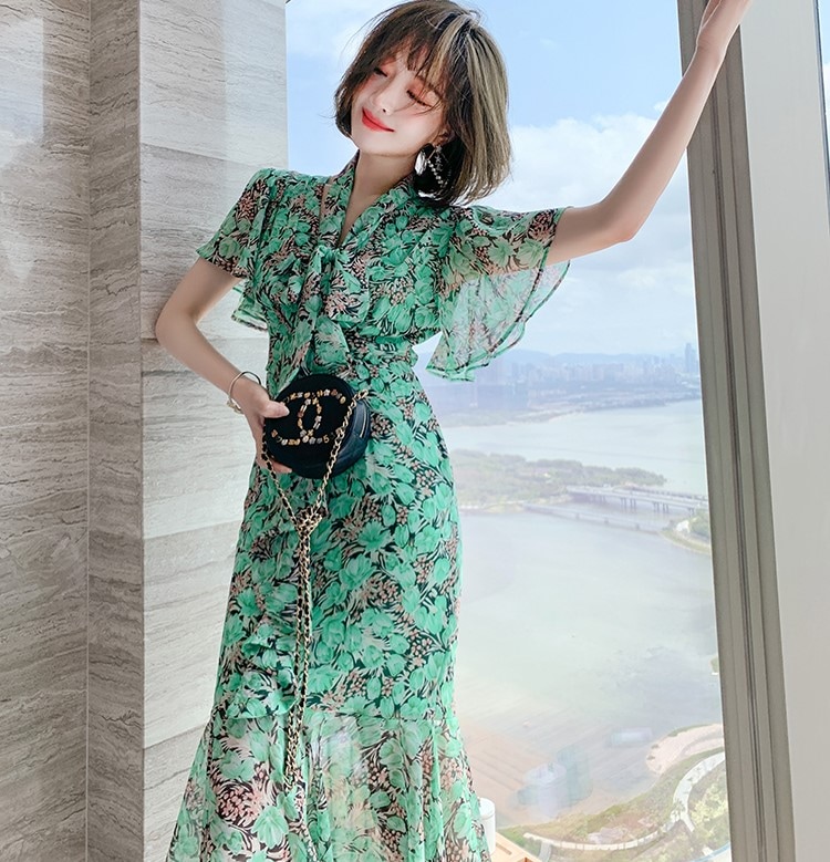 韓国ファッション　ロータスプリントグリーンカラーワンピースシフォンワンピ　花柄　レディース夏半袖