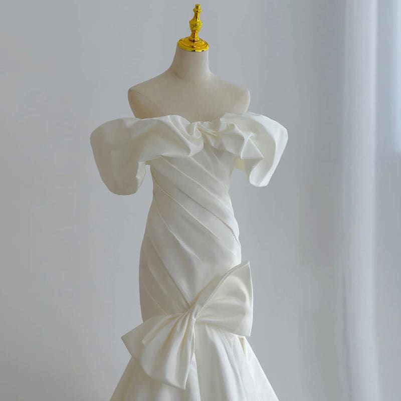 ワンショルダーライトウェディングドレス2025気質イブニングドレステール森の花嫁結婚式ウェルカムドアベール