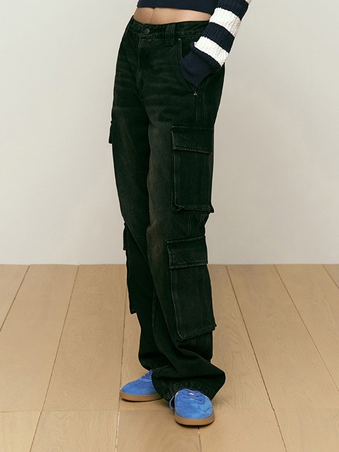 VINTAGE CARGO WIDE-FIT DENIM PANTS [BLACK]
