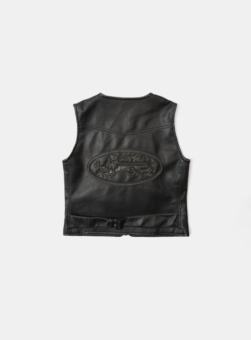 【BADBLOOD】[UNISEX] LION PATCH LEATHER VEST : BLACK