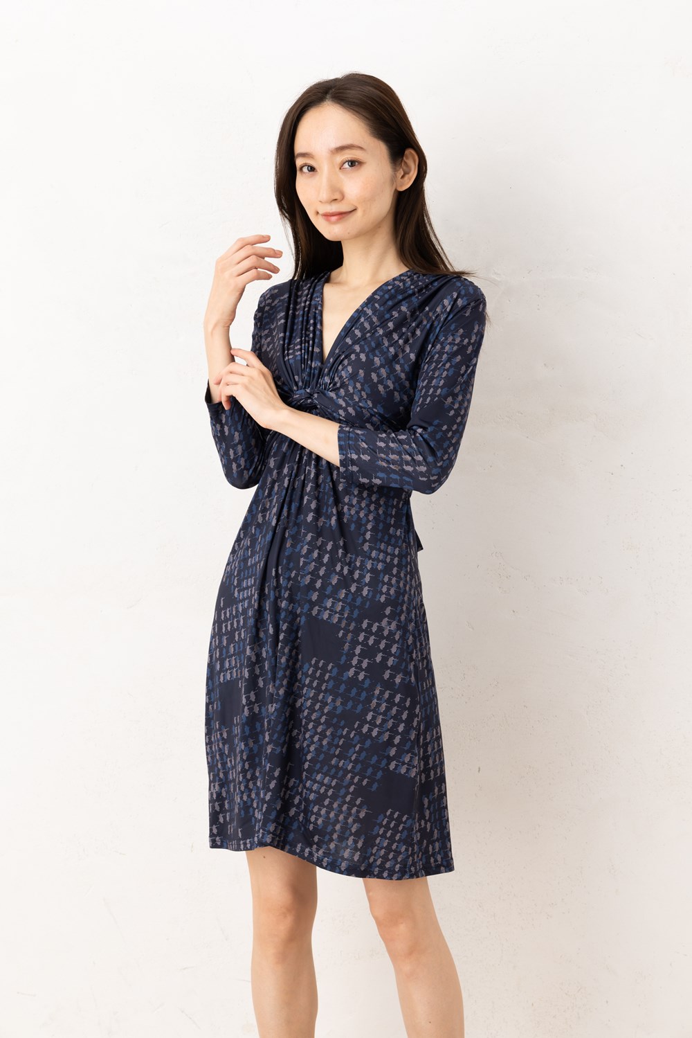 フィフィーユ(FIFILLES)ワンピース T1 T2 T3サイズ 七分袖 膝丈 Ｖネック 総柄 ジャージー生地 レディース フランス製 ワンピース ネイビー