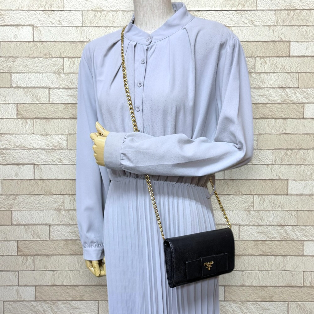 プラダ サフィアーノ ショルダーバッグ レザー 1BP005 ブラック PRADA 中古 美品