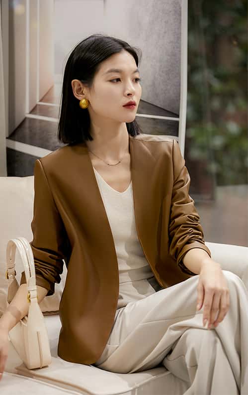 コスパ最高【2025新作】 レディース 高級羊革ジャケット 秋冬用 100%ポリエステル表層×100%羊革裏層 軽量・保温性抜群 シンプルで洗練されたデザイン【X&W】