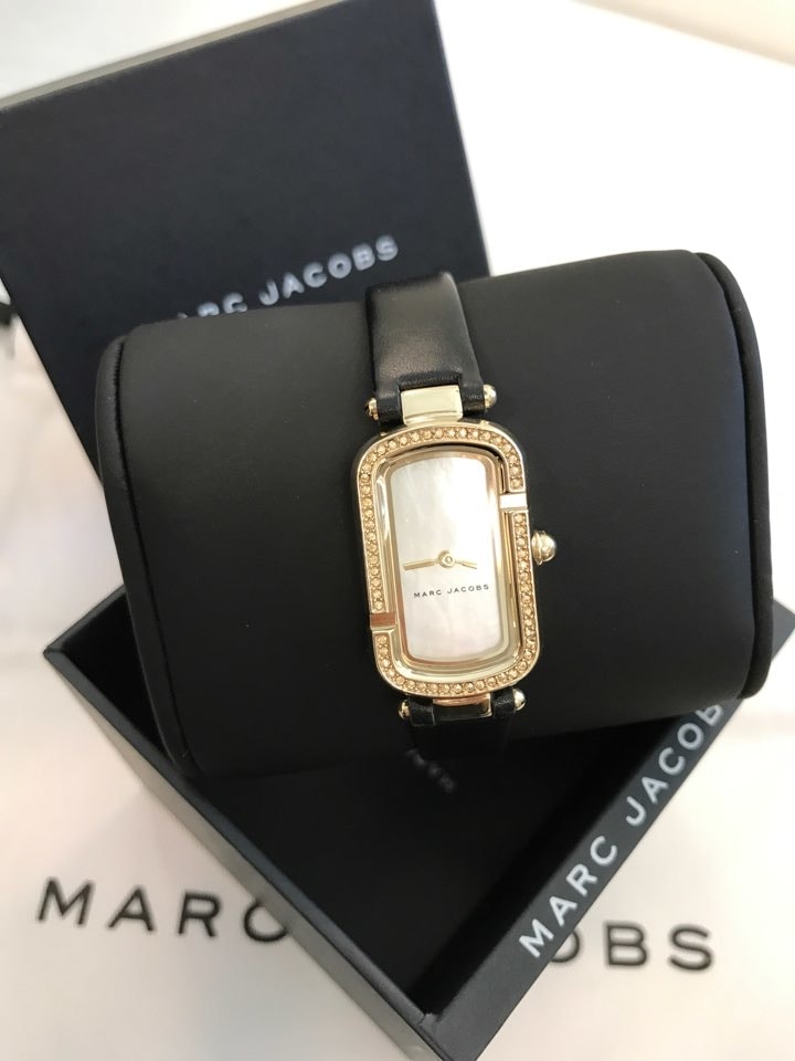 Marc Jacobs The Jacobs Mother Of Pearl Dial Ladies Watch 27,930円