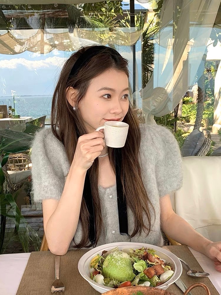 半袖モヘアカーディガン 半袖 ニット セーター カーディガン トップス ショート丈 モヘア レディース 韓国 パールボタン 可愛い 10代 20代 30代 40代 a4885