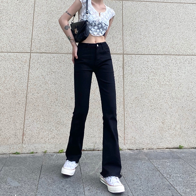 フレアデニムパンツ ボトムス パンツ デニムパンツ ロング ロング丈 フレア セミフレア ハイウエスト 綿 デニム かわいい 大人可愛い きれいめ シンプル カジュアル 大人 上品 おしゃれ お洒落