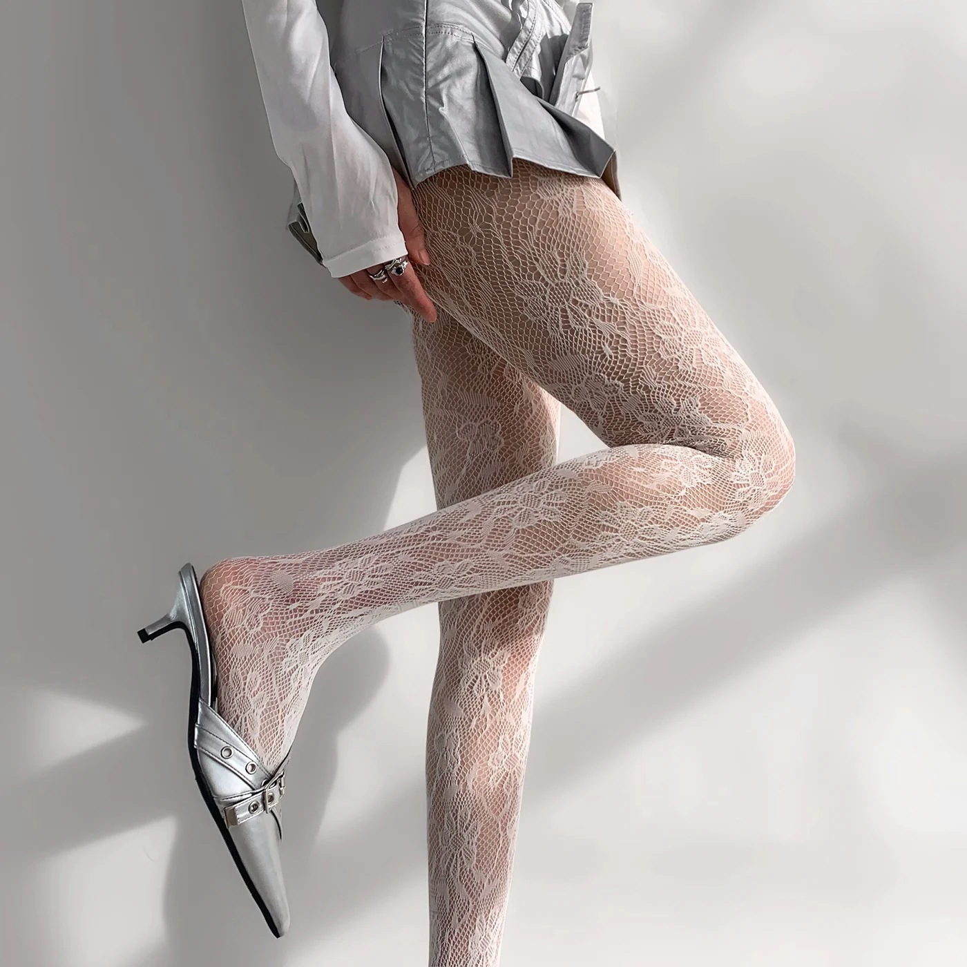 【1つ買うと10つ無料】春と夏のセクシーなピュアホワイトストッキング薄いjkガールレースネットストッキング中空のベースソックスをスリミングする黒いストッキング