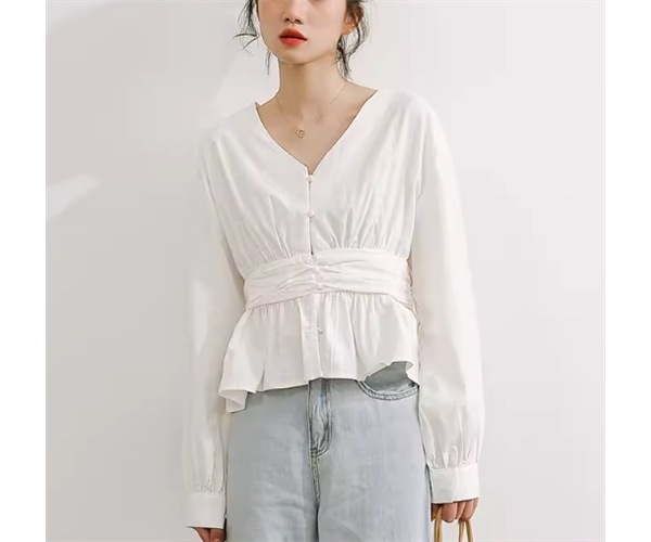 レディース トップス シャツ ショート 長袖 Vネック フェミニン フリル ウエストマーク ボタン コットン かわいい 大人可愛い きれいめ シンプル カジュアル 上品 おしゃれ レトロ ルーズ 5,681円