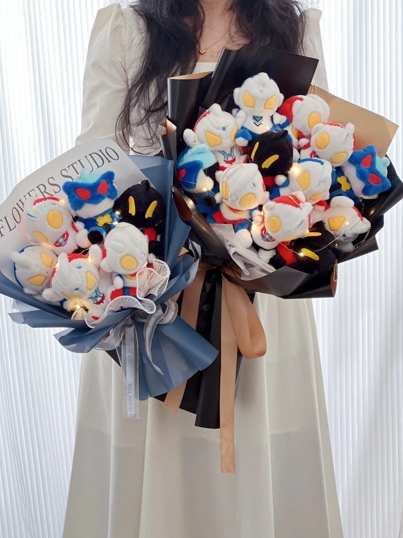 ウルトラマン人形花束スーパーマン漫画誕生日プレゼント男の子新バレンタインデー男の子卒業人形 5,193円