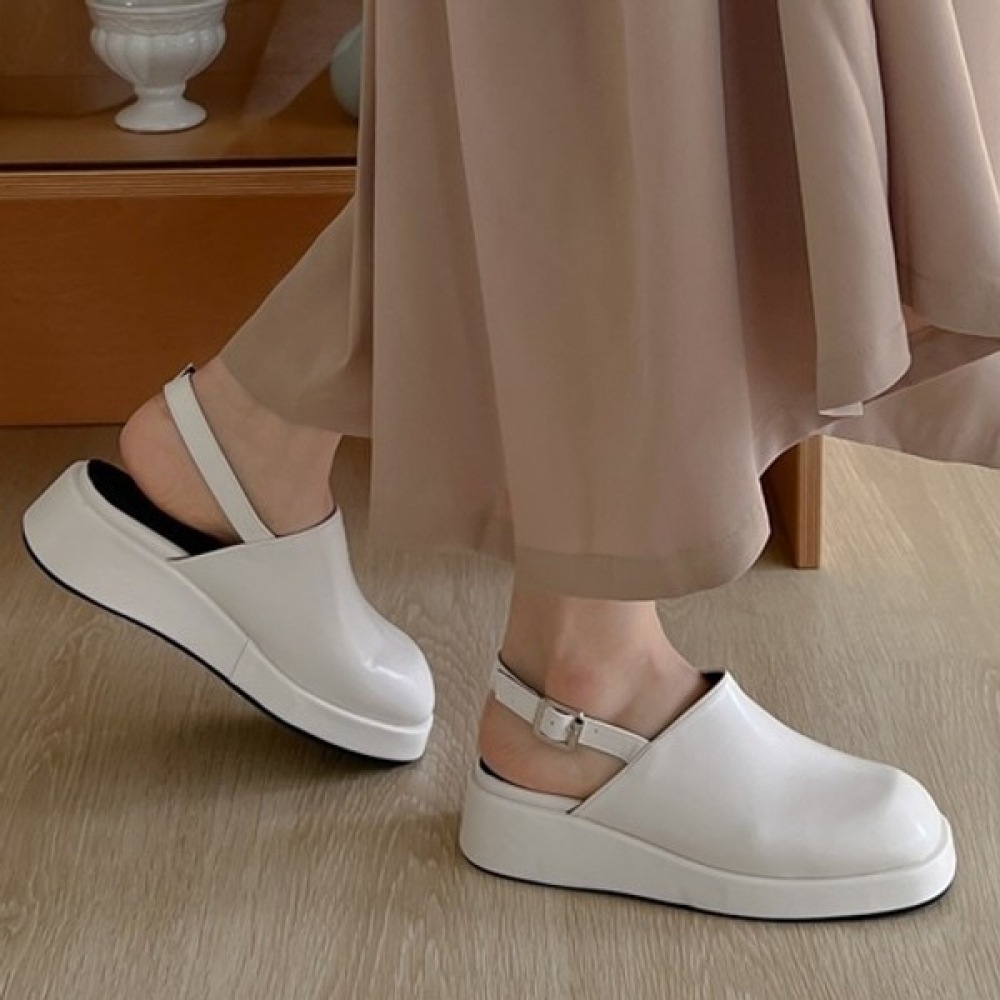 (Ninas Paris) ラウンドカバースリングバックローファー