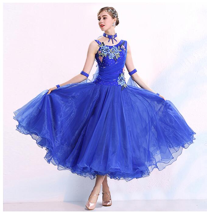 「高級感20社交ダンス専用」ダンス ドレス 優雅 演出服競技用 ワルツドレス 高級感 エレガント ステージ衣装 踊りドレス イベント服スタンダードダンス 舞台 袖なし スパンコール シフォン 花刺繍